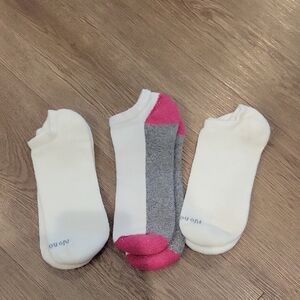 Free With Purchase White and Pink Ankle Socks